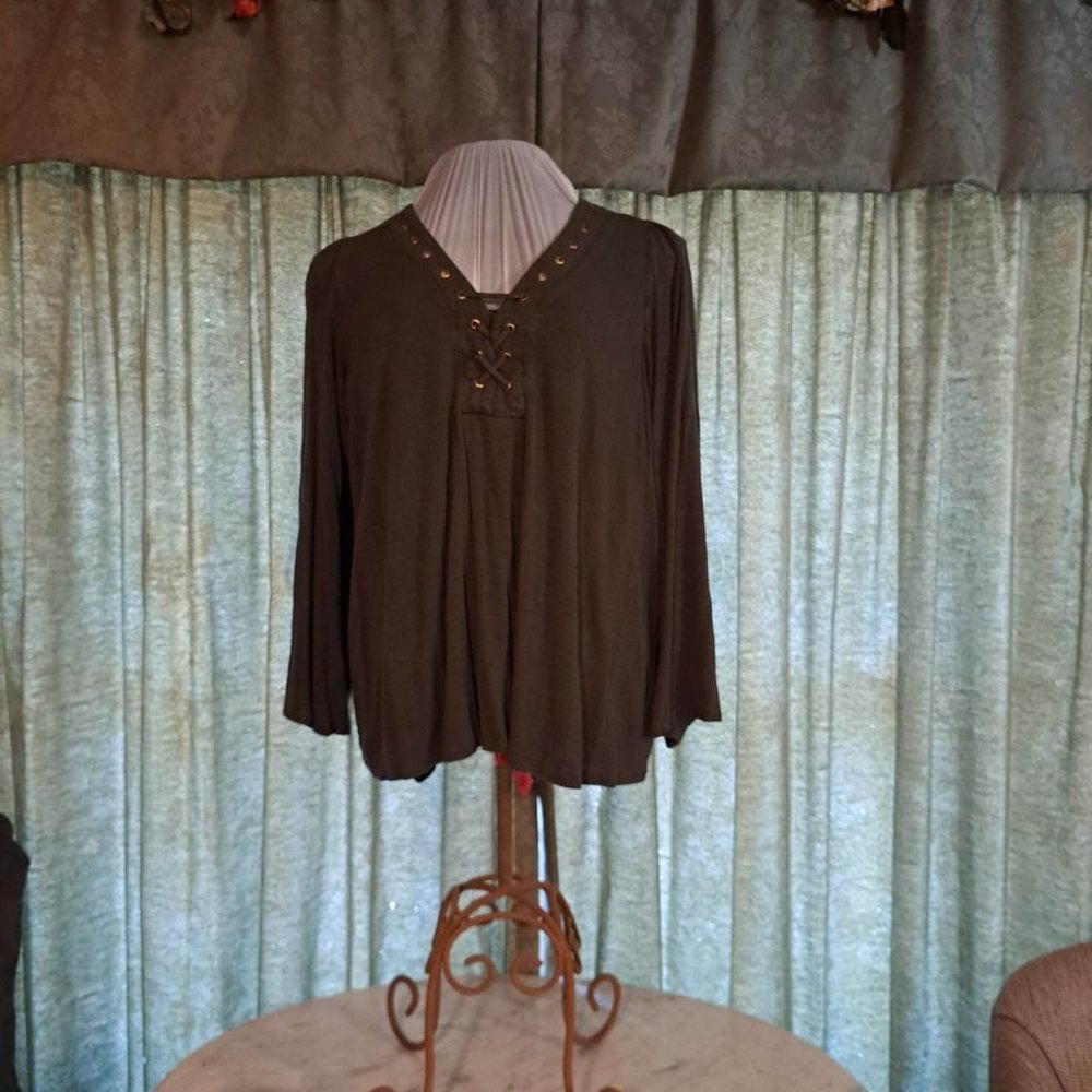 CUPIO WOMAN'S TOP